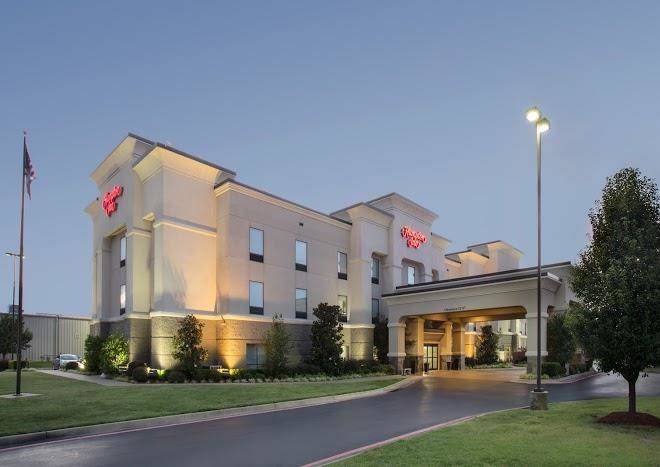 Hampton inn siloam springs