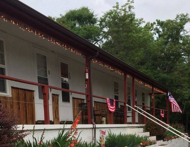 Tucker hollow lodge