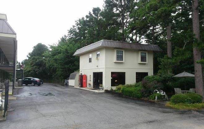 Candlewick inn & suites