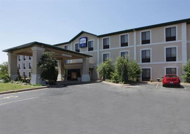 Lexington Suites Of Jonesboro Image