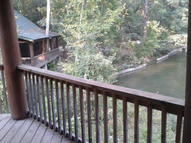 Lake hamilton cabin