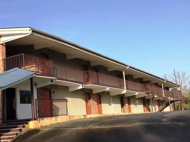 Red carpet inn hot springs ar