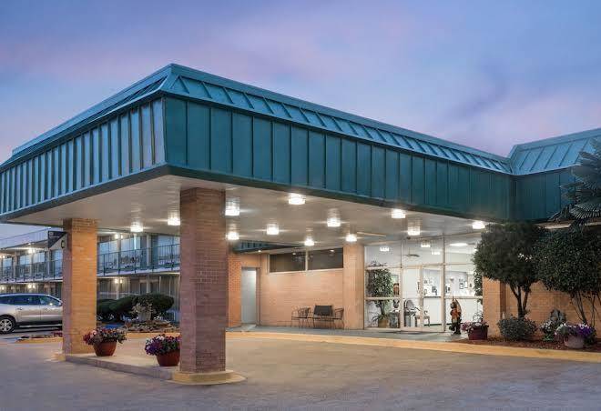Super 8 by wyndham hope