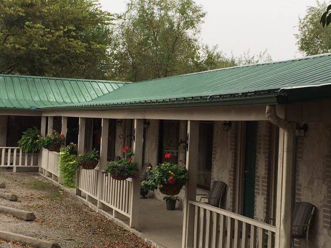 The Carlton Marion Inn Image