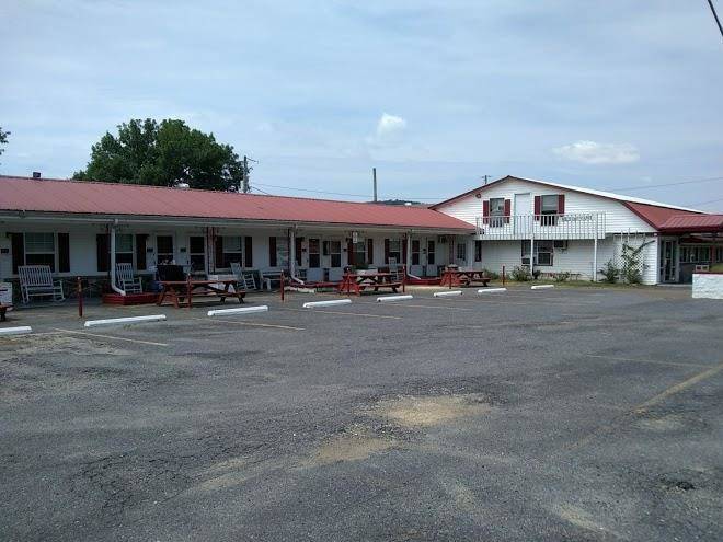Crystal inn