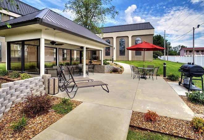 Hampton inn russellville