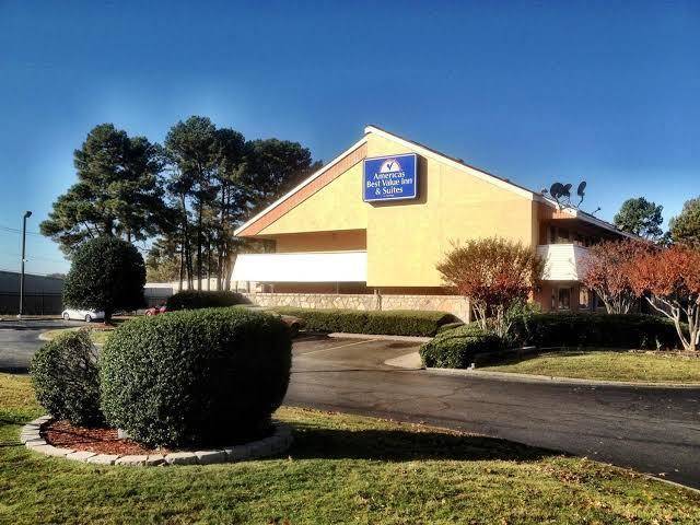 Americas best value inn & suites little rock at scott hamilton dr