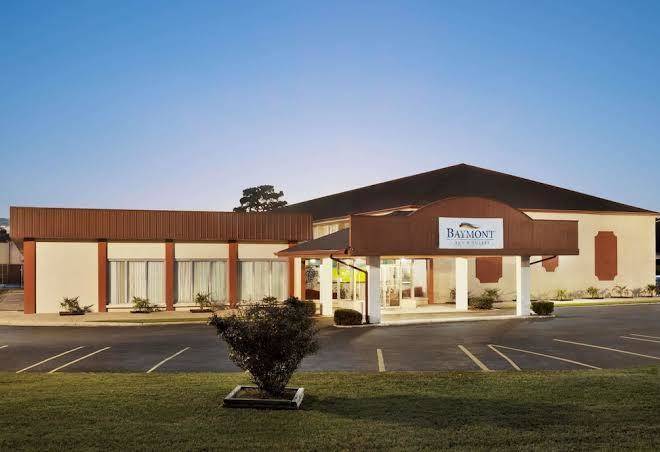 Baymont By Wyndham Little Rock Image