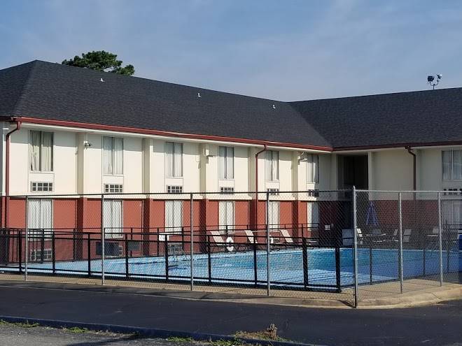 Baymont By Wyndham Little Rock Image