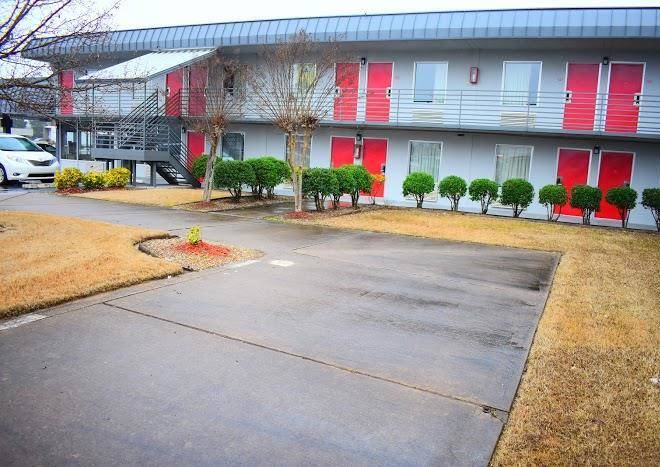 Economy Inn Little Rock Image