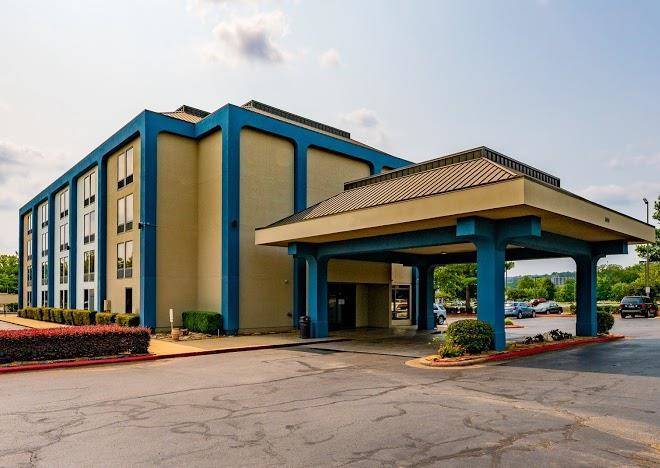 Quality inn & suites north little rock