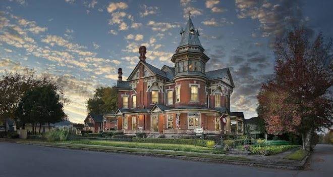 The empress of little rock