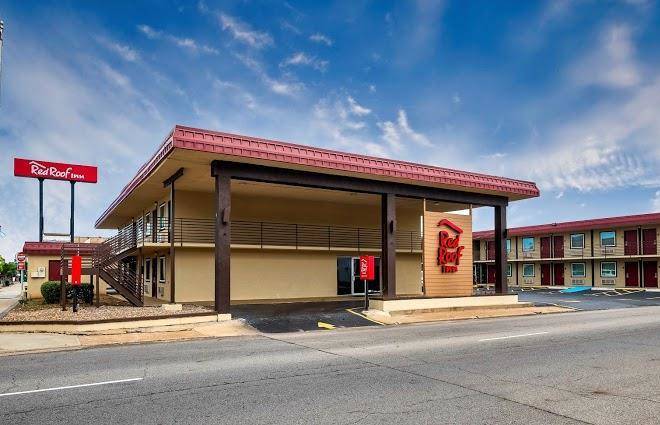 Red Roof Inn Fort Smith Downtown Image