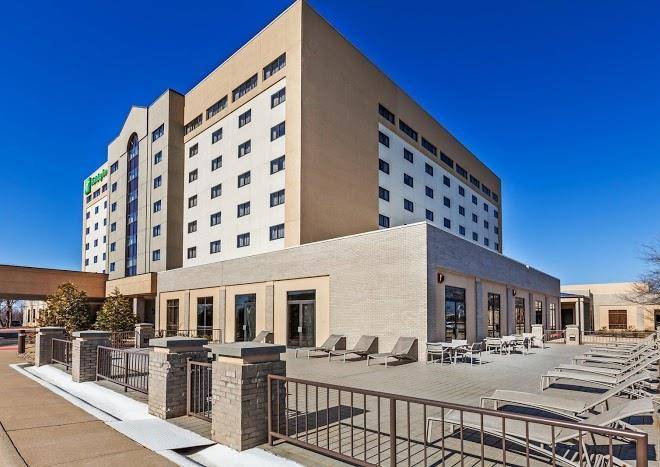Holiday inn springdale fayetteville area
