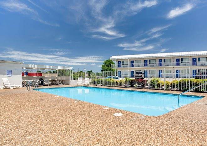 Motel 6 fayetteville ar