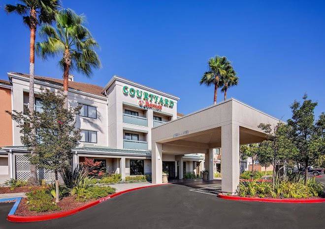 Courtyard by marriott oakland airport