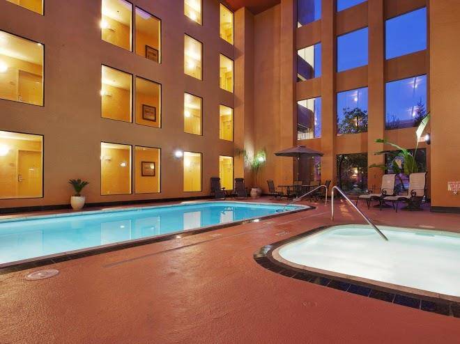 Holiday inn express union city