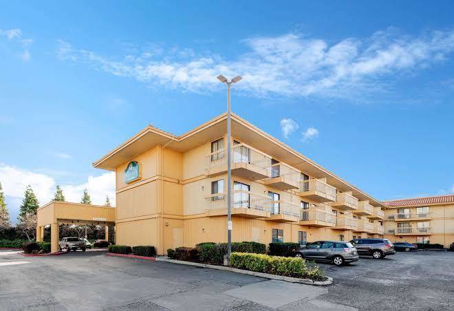 La quinta inn & suites by wyndham oakland hayward