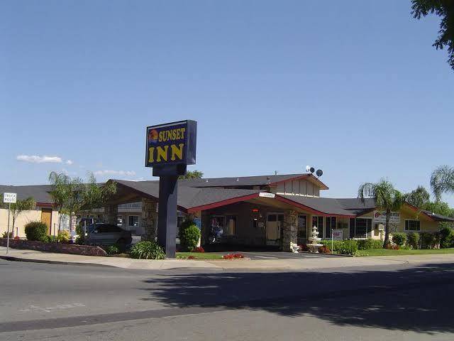 Sunset inn