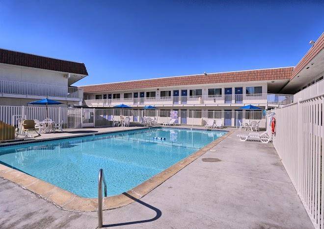 Motel 6 pittsburg ca