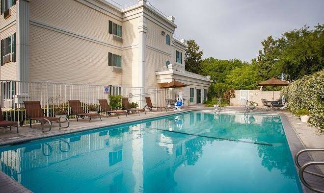 Best western clovis cole