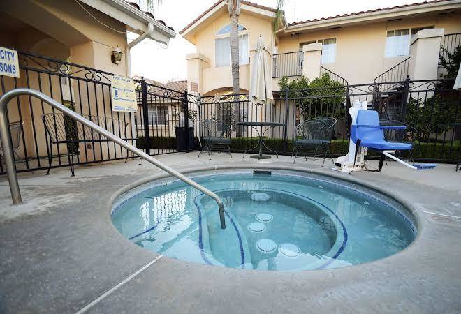 Garden inn and suites