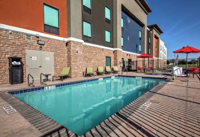 Hampton inn fresno airport