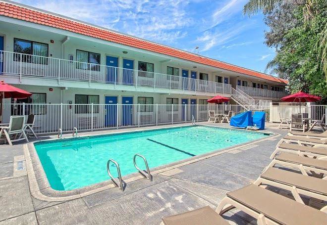 Motel 6 fresno sr 99