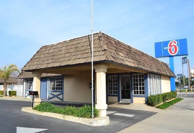 Motel 6 kingsburg ca