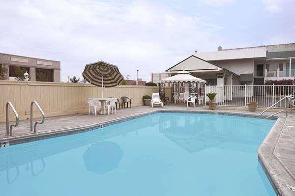 Travelodge by wyndham fresno convention center area