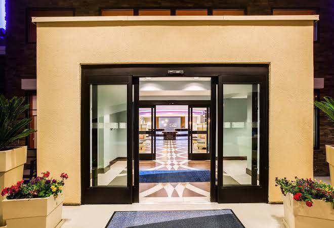 Holiday inn express & suites eureka