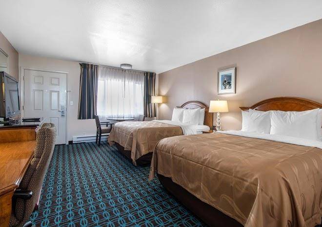 Bayside inn & Suites