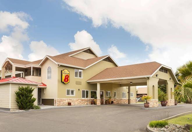 Super 8 by wyndham fortuna