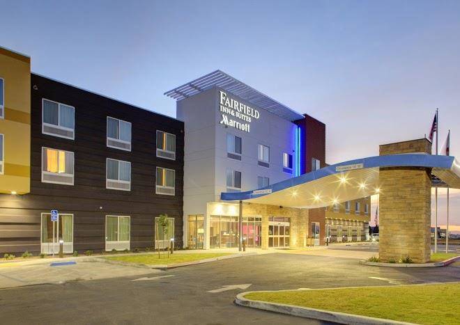Fairfield inn & suites by marriott bakersfield north airport