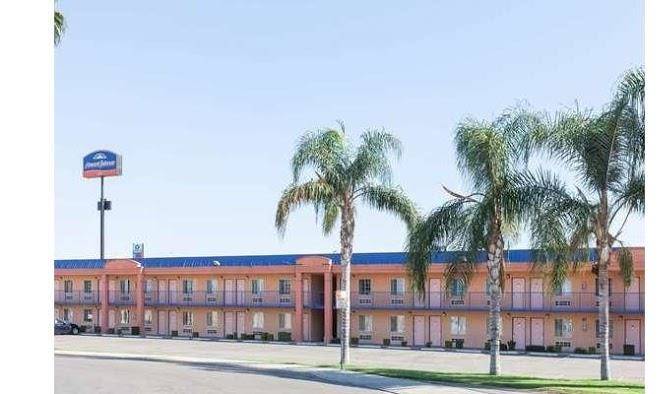 Howard johnson by wyndham bakersfield
