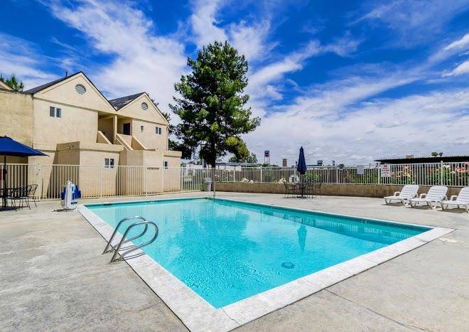 Motel 6 buttonwillow ca central