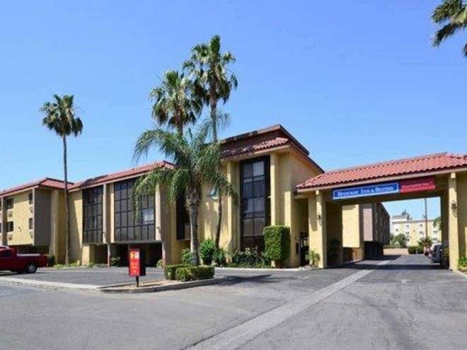 Rodeway inn & suites