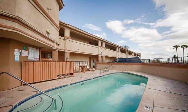 Best western kettleman city inn & suites