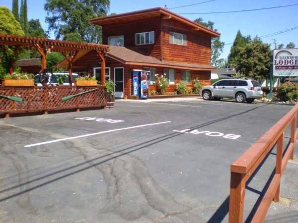 Rainbow lodge