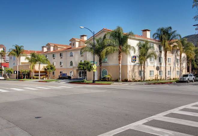 Best western plus media center inn & suites