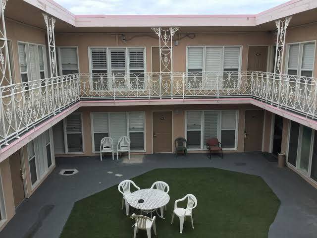 Bevonshire lodge motel