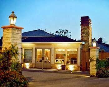 Brentwood inn