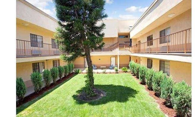 Days inn & suites by wyndham artesia