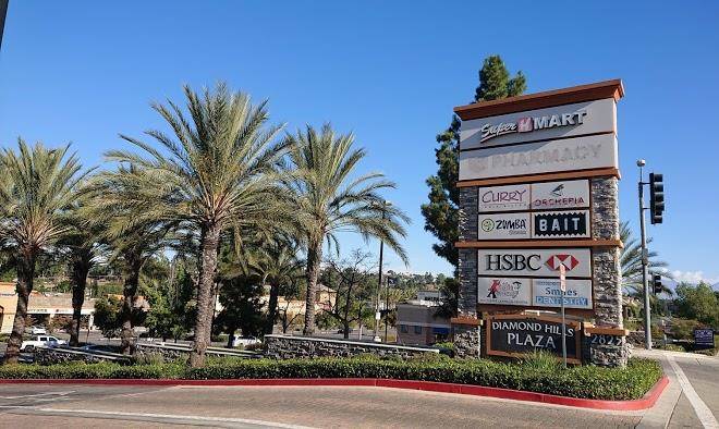 Diamond hills plaza shopping center