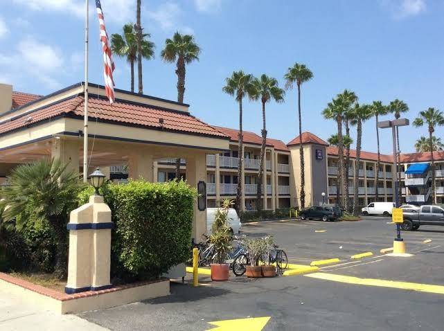Eldorado inn & suites