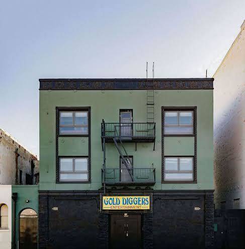 Gold diggers hotel