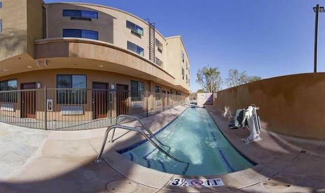 Holiday inn express & suites woodland hills