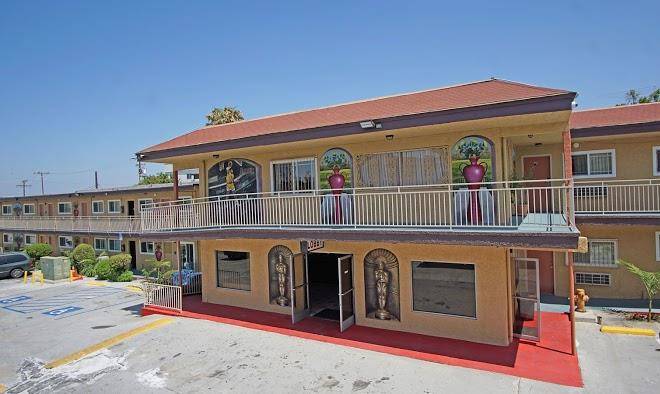 Los angeles inn & suites
