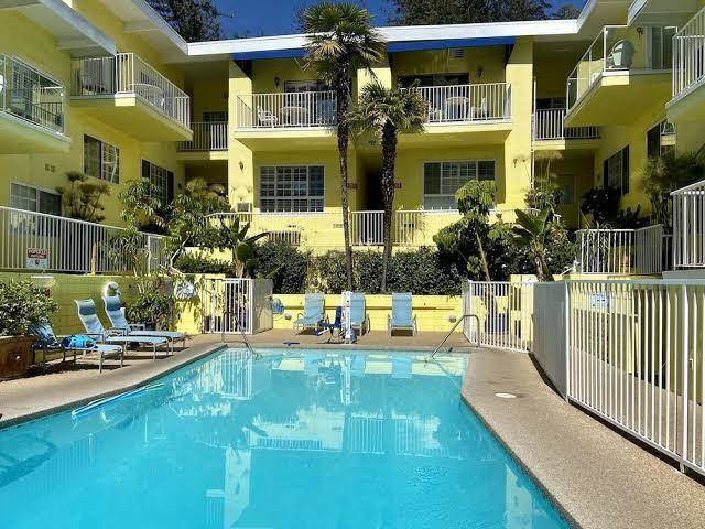 Magic Castle Hotel Image