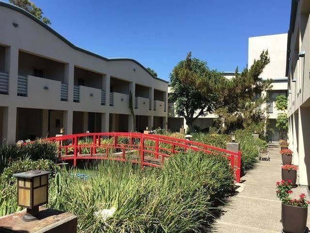 Mikado hotel